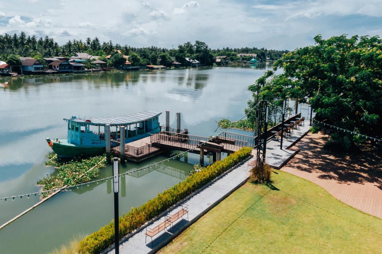 Na Tree Tara Riverside Resort Amphawa Damnoensaduak Ngoại thất bức ảnh
